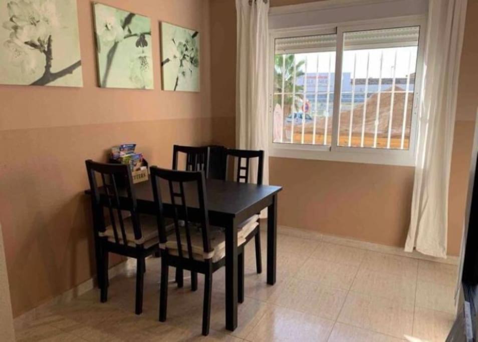Casa,solarium,barbacoa,piscina